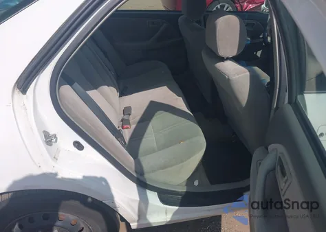 2000 Toyota Camry Ce from USA, damaged, VIN 4T1BG22KXYU755297